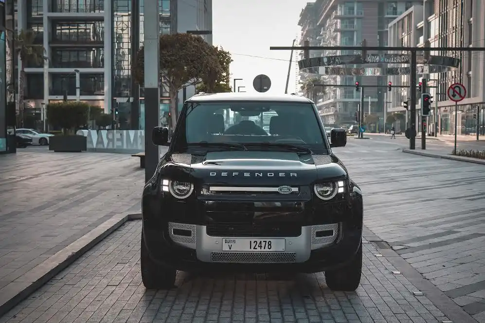 LAND ROVER DEFENDER
