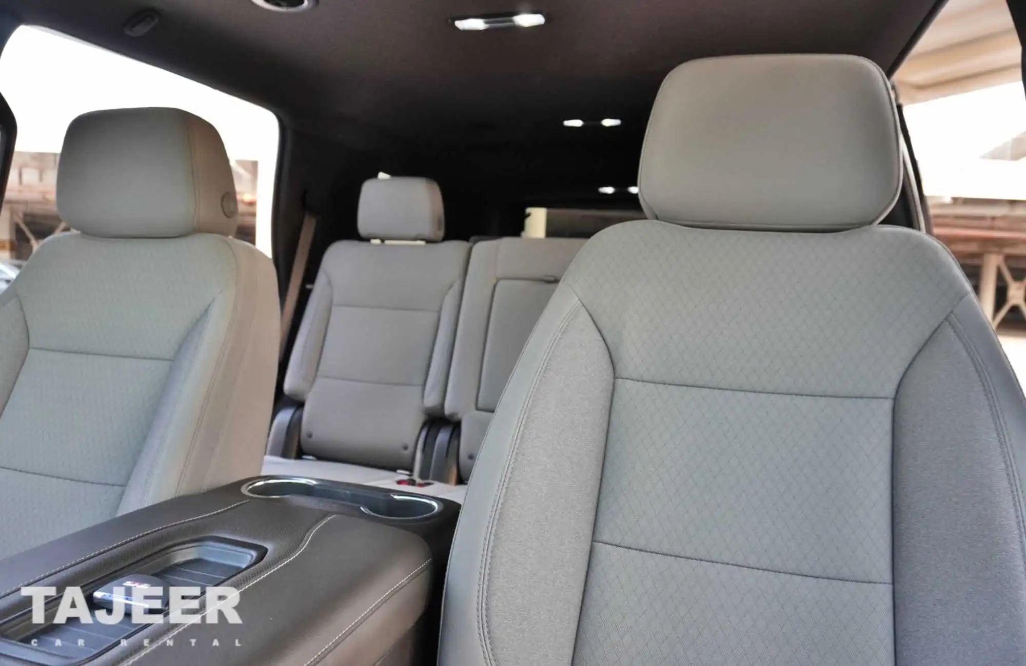 Why rеnt 7 seater car in Dubai? Top features to consider!